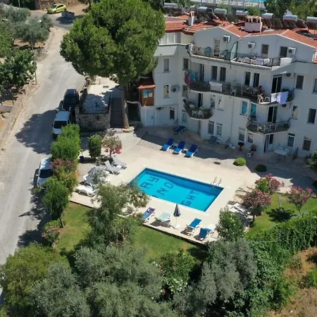 Charming Flat With Shared Pool In Oludeniz アパート